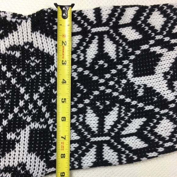 Vintage Christmas Sweater Black White Knit Medium - Picture 8 of 8